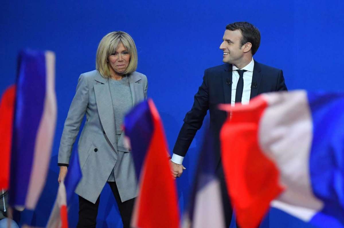 Ai francesi piace la nuova first lady