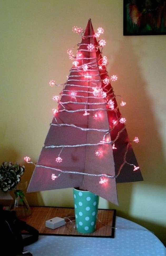 Albero di Natale di cartone