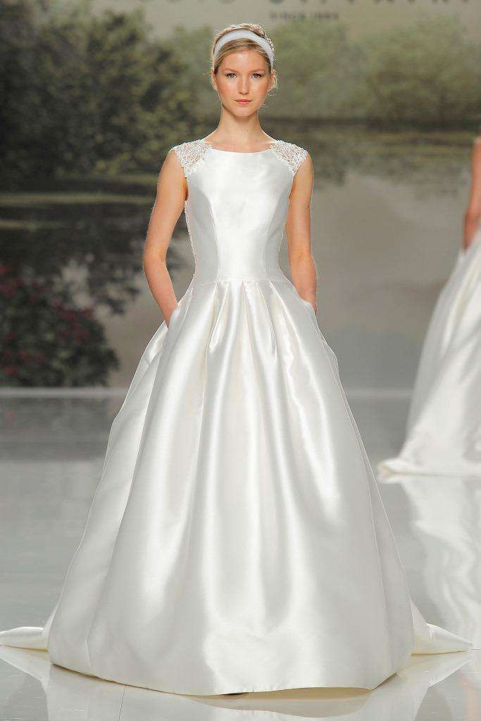 Abito da sposa in seta St Patrick