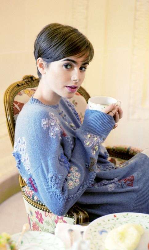 Il pixie cut di Lily Collins