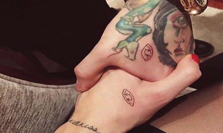 Il tatuaggio a forma di raviolo uguale a quello di Fedez