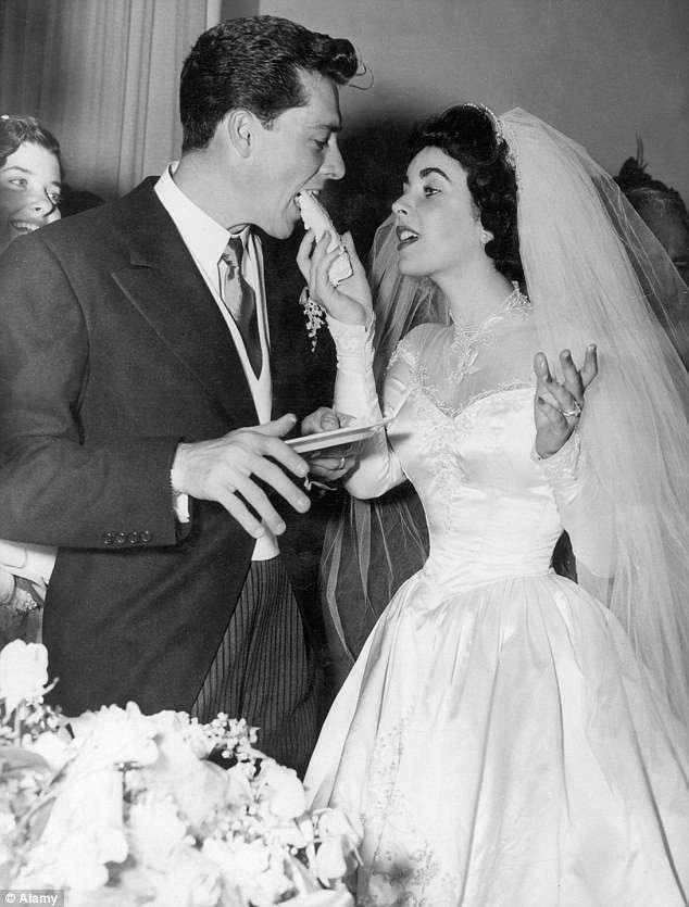 Liz Taylor: l'abito da sposa