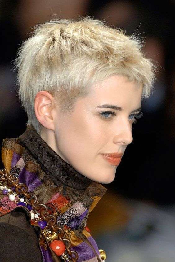 Pixie cut sbarazzino