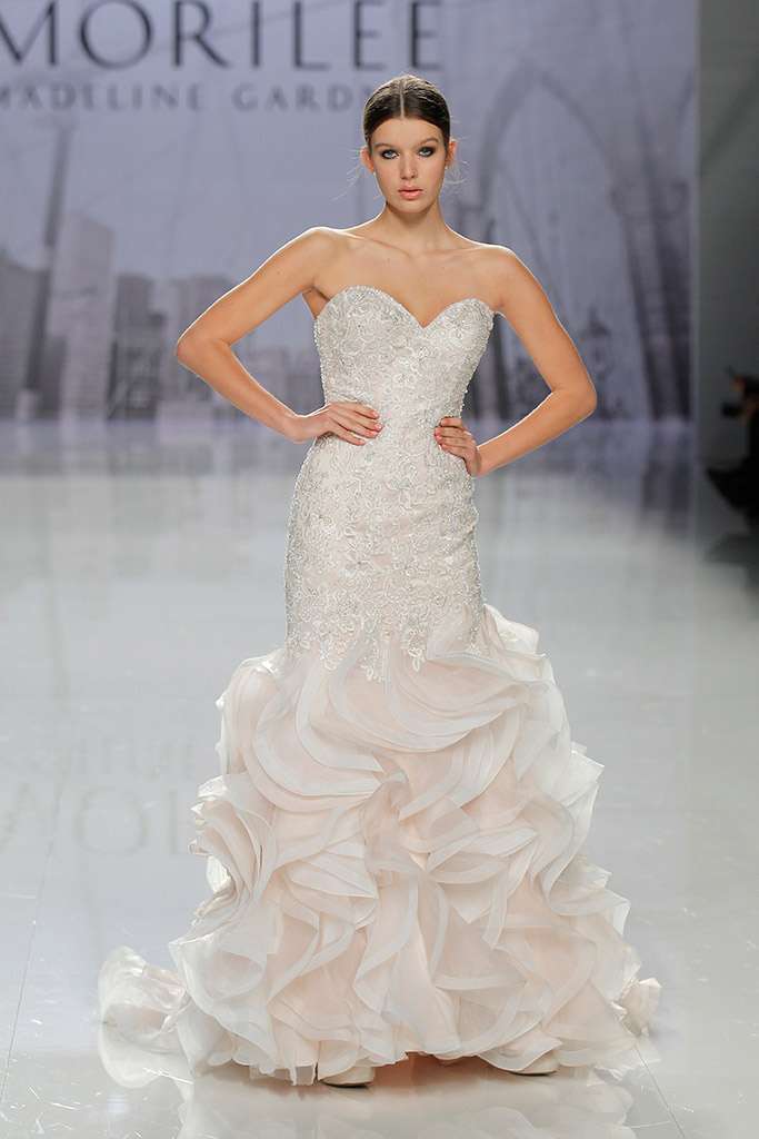 Vestito da sposa con ruches Morilee