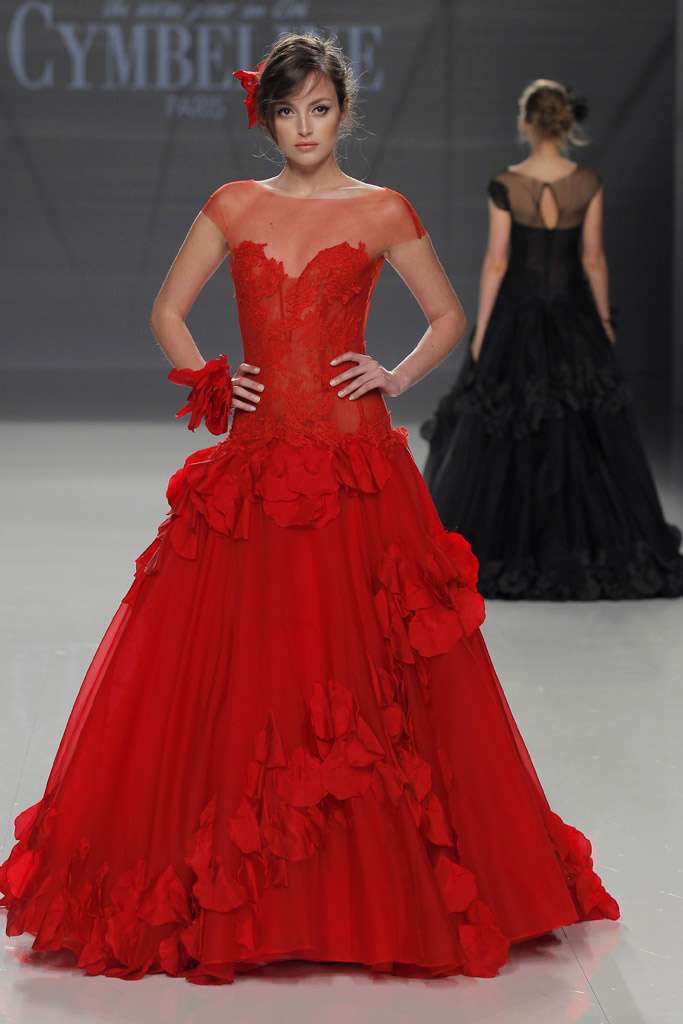 Abito da sposa rosso Cymbeline