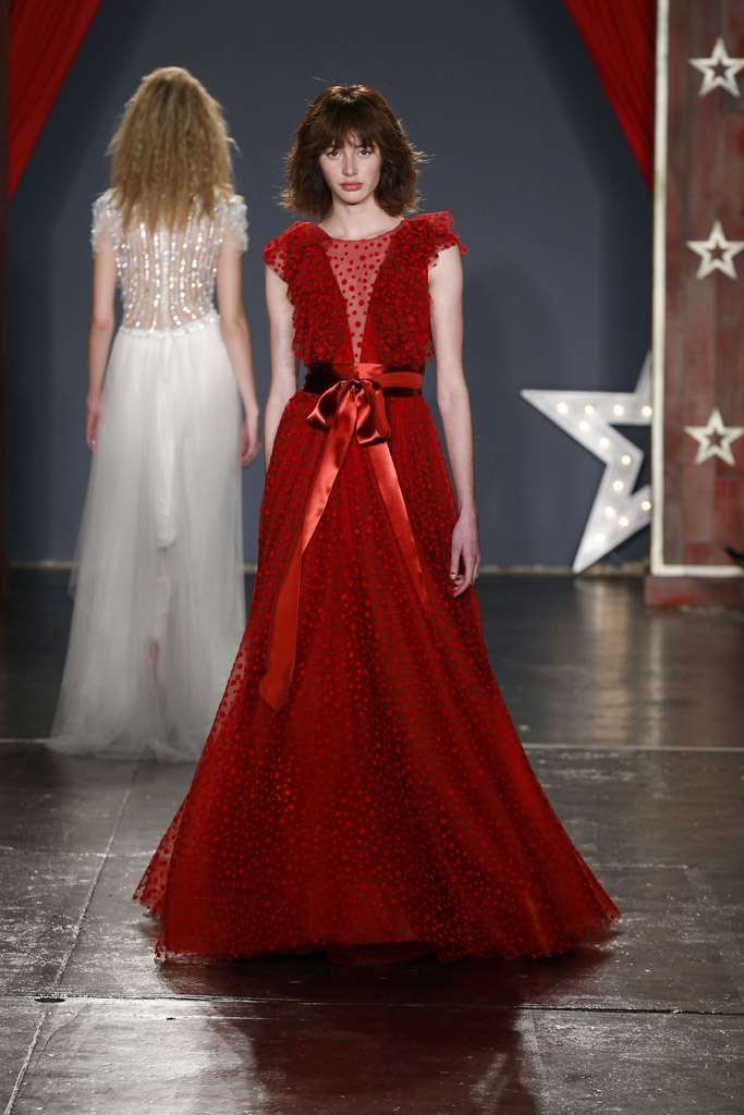 Abito da sposa rosso Jenny Packham