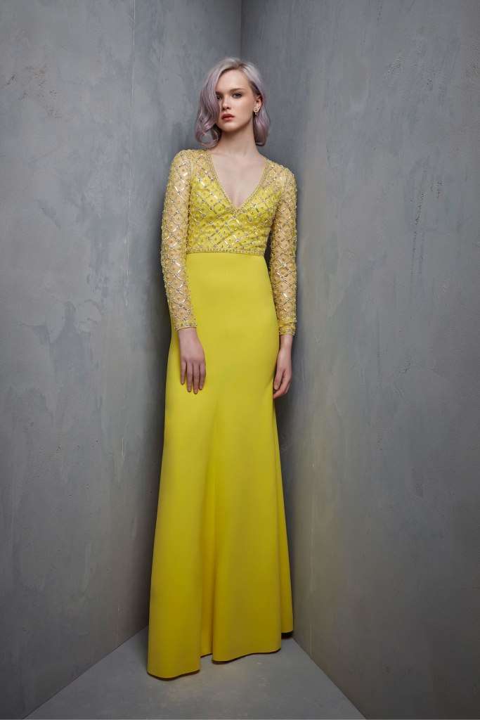 Abito giallo scivolato