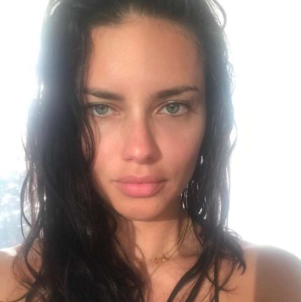 Adriana Lima senza trucco