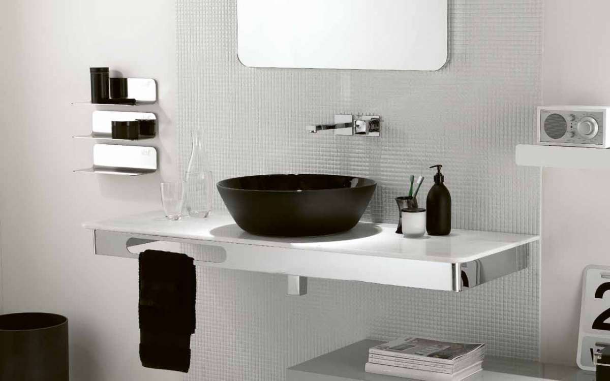 Bagno bianco e nero