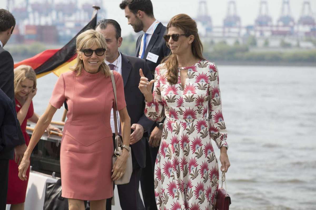 Insieme a Brigitte Macron