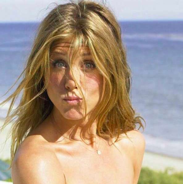 Jennifer Aniston senza trucco