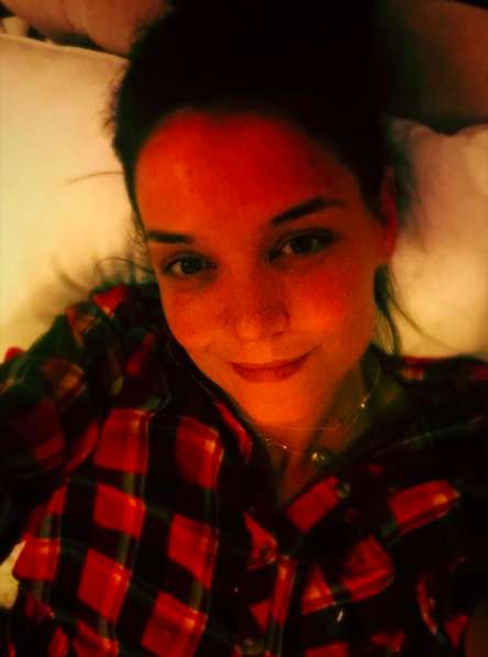 Katie Holmes senza trucco