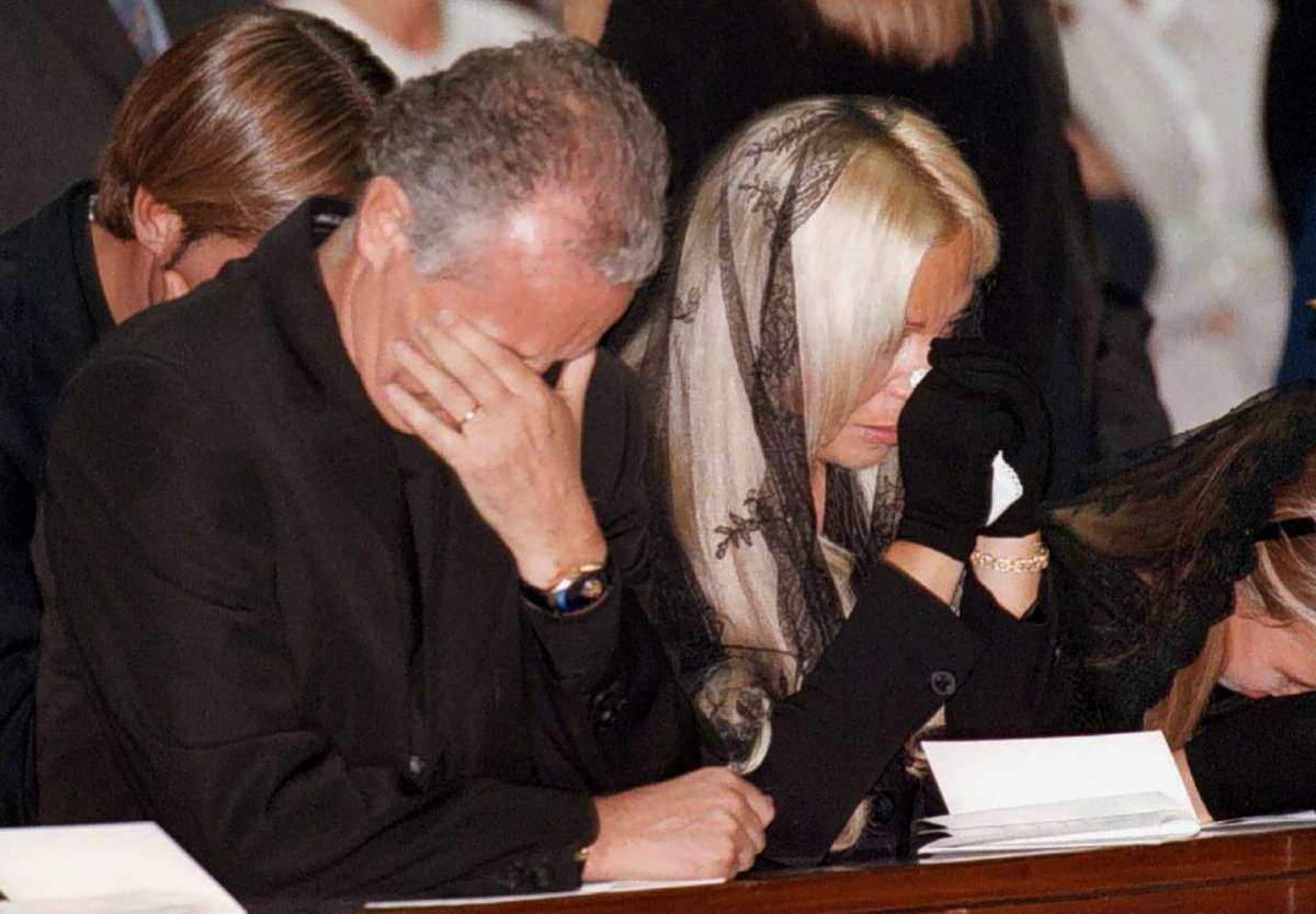 Santo e Donatella Versace al funerale del fratello Gianni