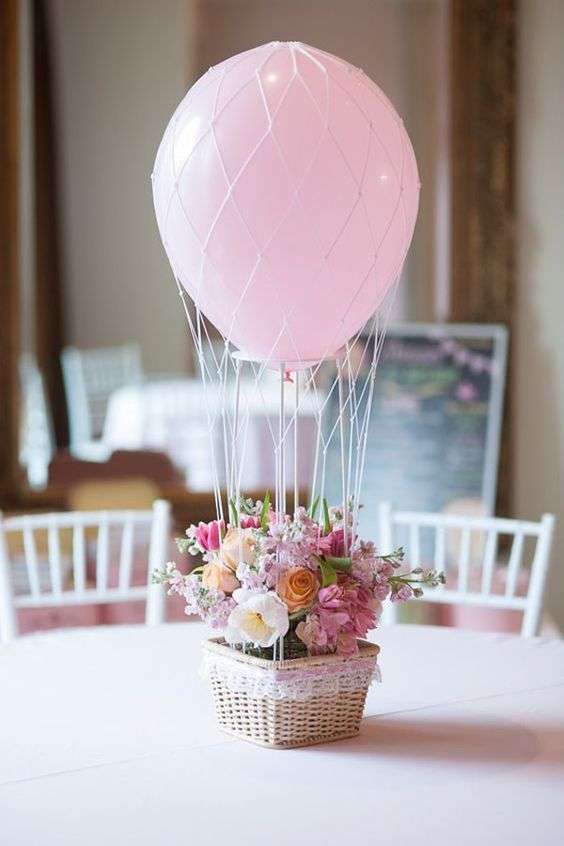 Centrotavola con palloncini per il matrimonio