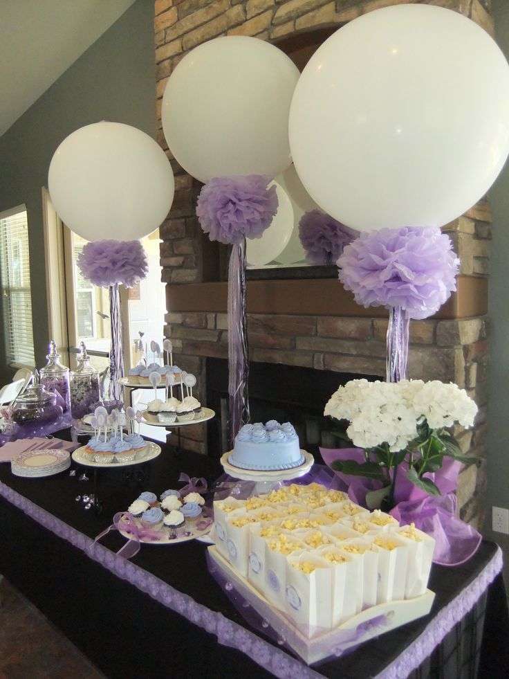 Decorazioni per i tavoli con palloncini