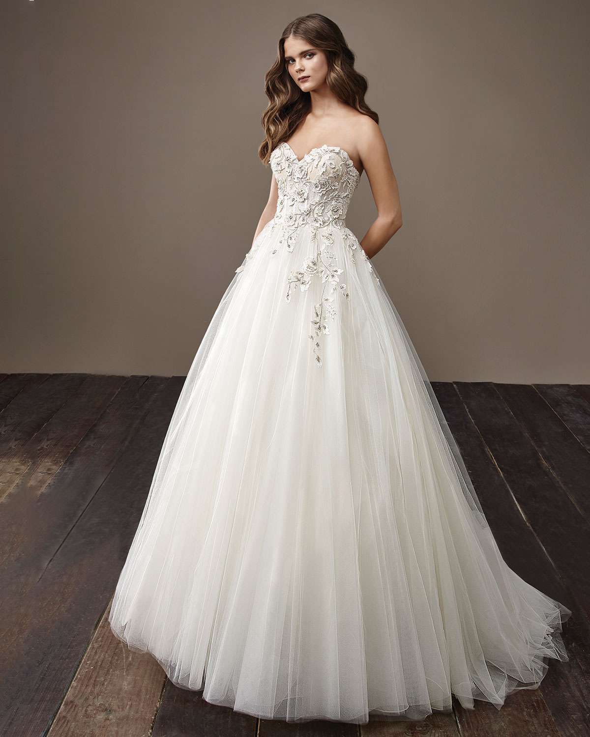 Abito da sposa a trapezio in tulle Badgley Mischka