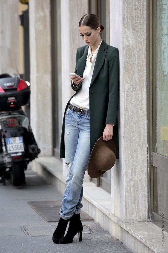 Jeans e cappotto raffinato