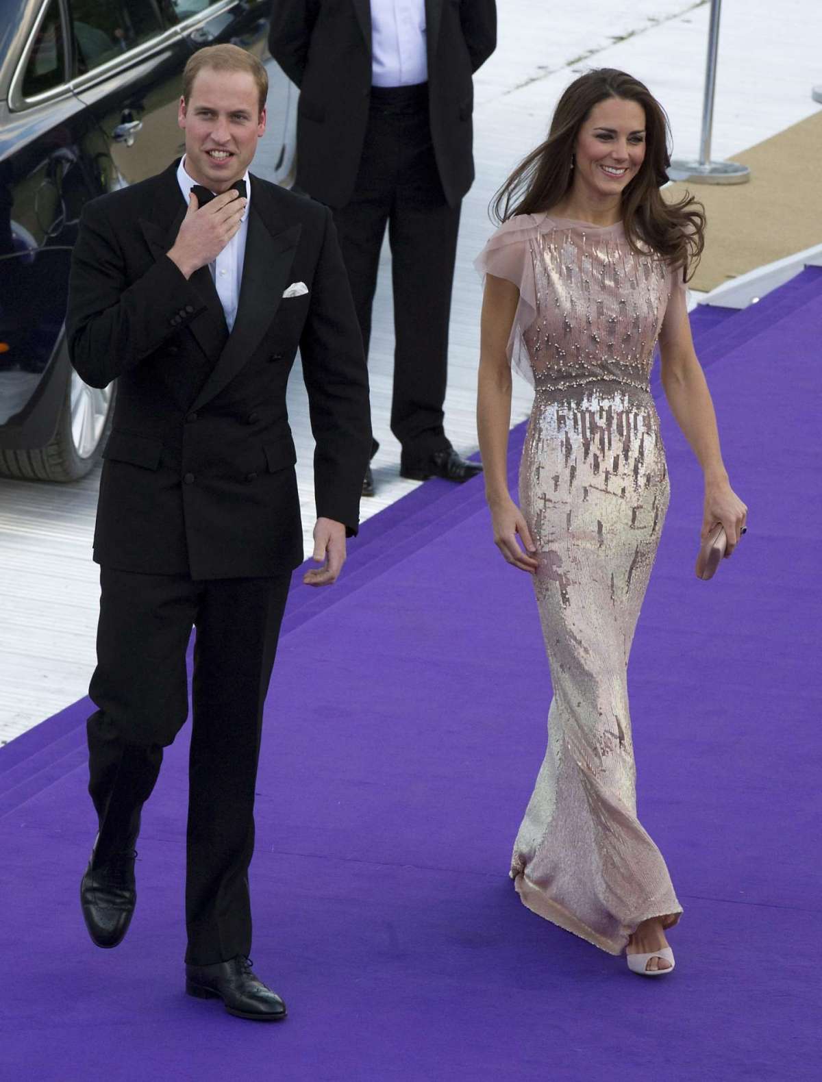 Kate Middleton con abito laminato