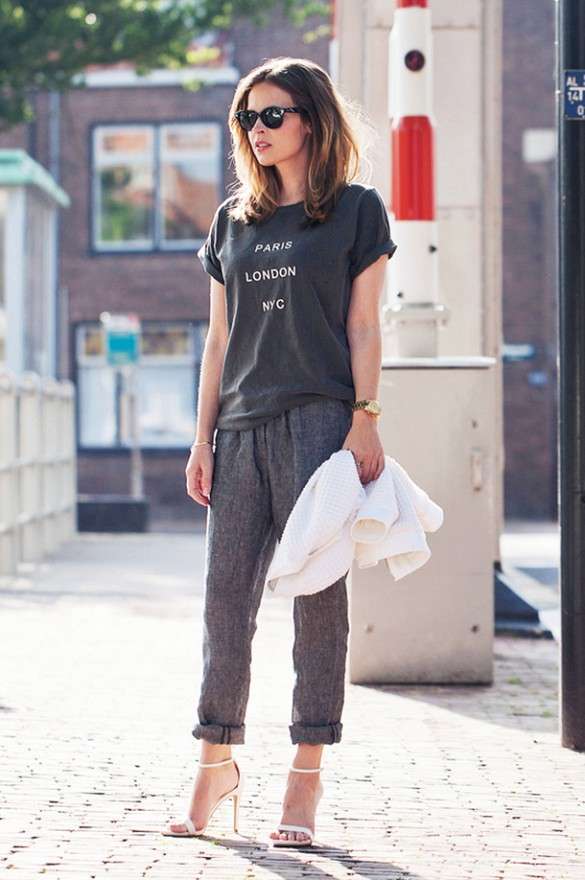 Look casual con pantaloni alla caviglia