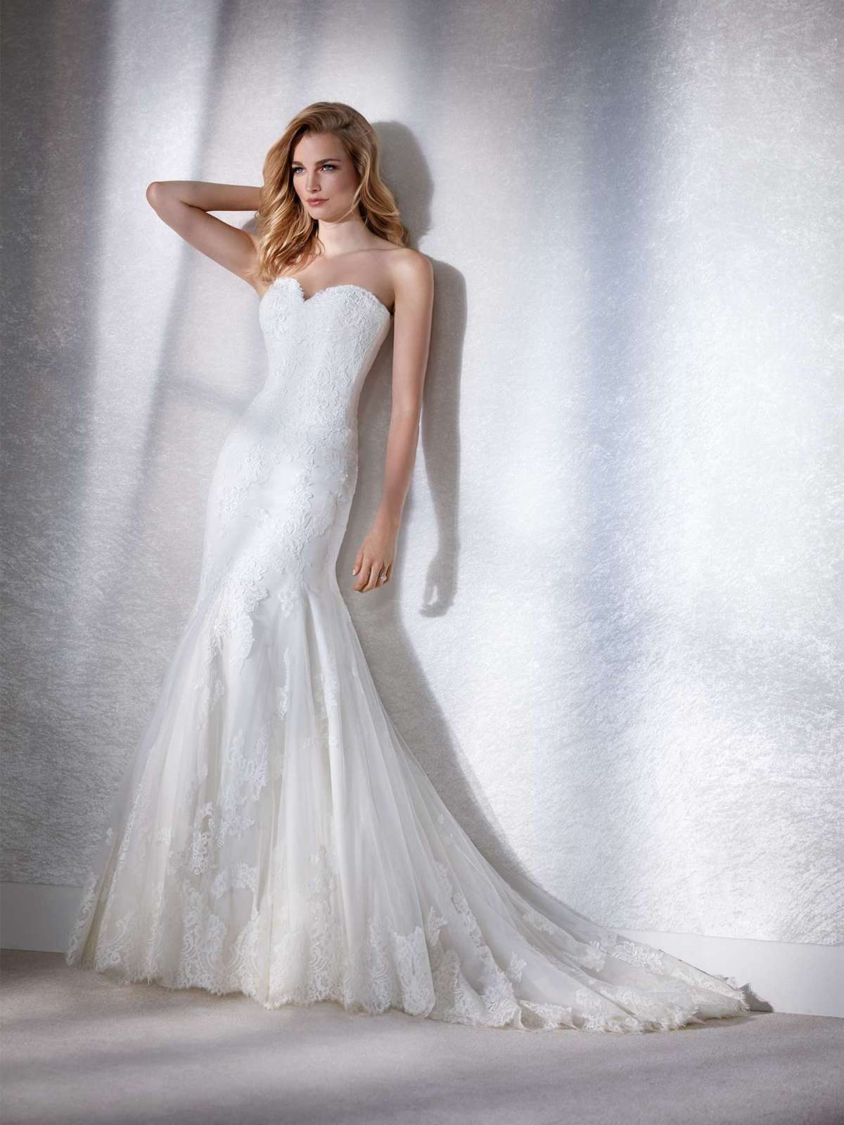 Abito da sposa a sirena con corpetto a cuore White One