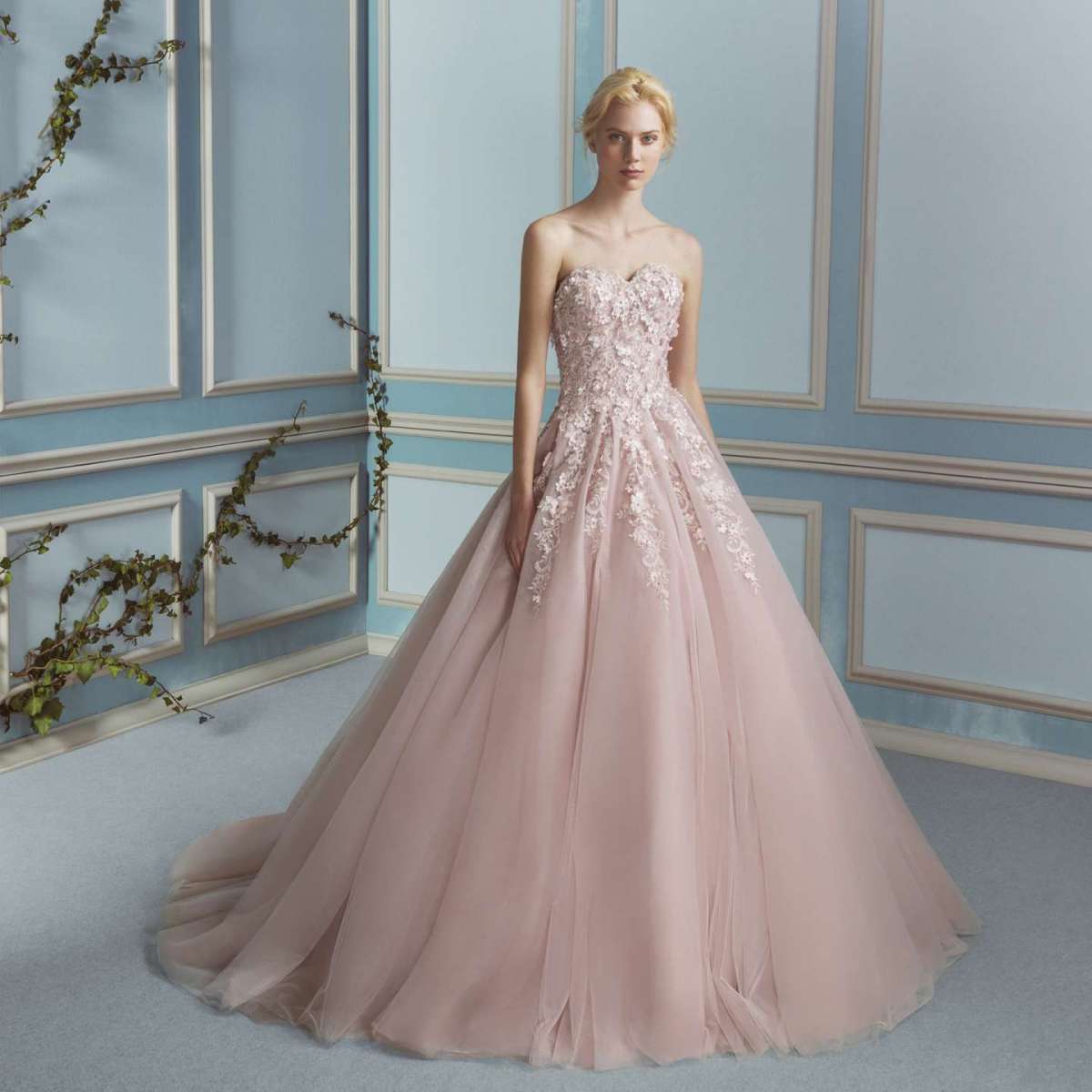 Abito da sposa rosa antico Bellantuono