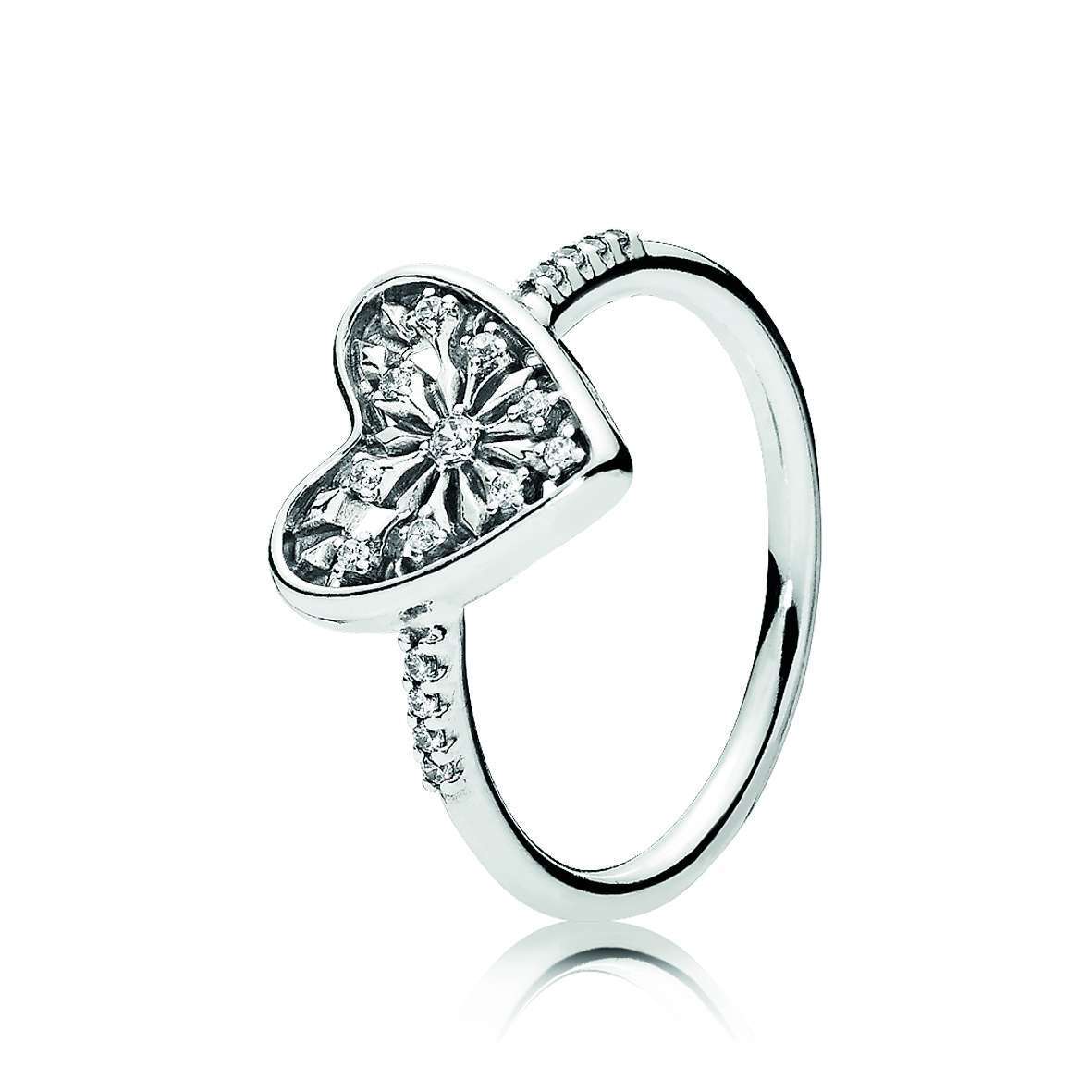 Anello con cuore Pandora