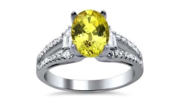 Anello di fidanzamento con zaffiro giallo Front Jewelers