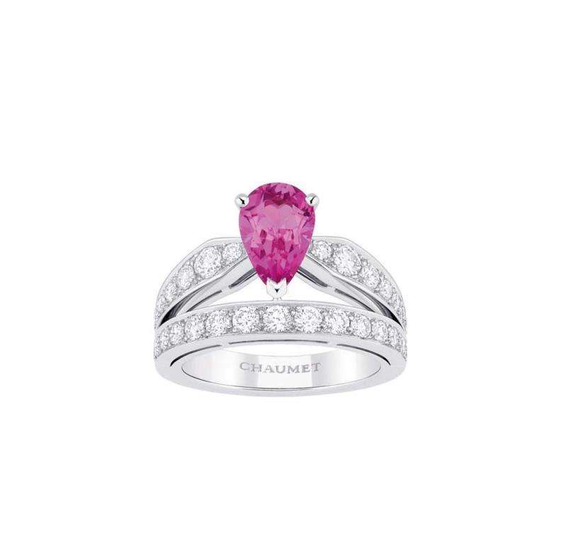 Anello di fidanzamento con zaffiro rosa e diamanti Chaumet