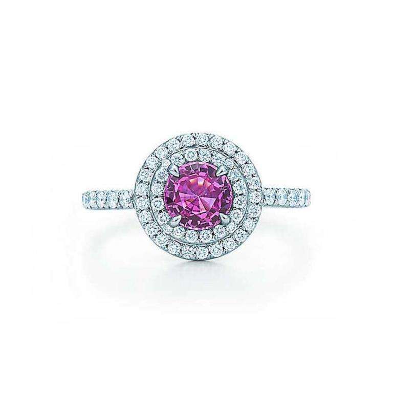 Anello di fidanzamento con zaffiro rosa e diamanti Tiffany