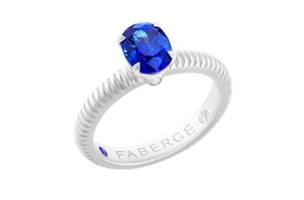 Solitario con zaffiro blu Fabergé