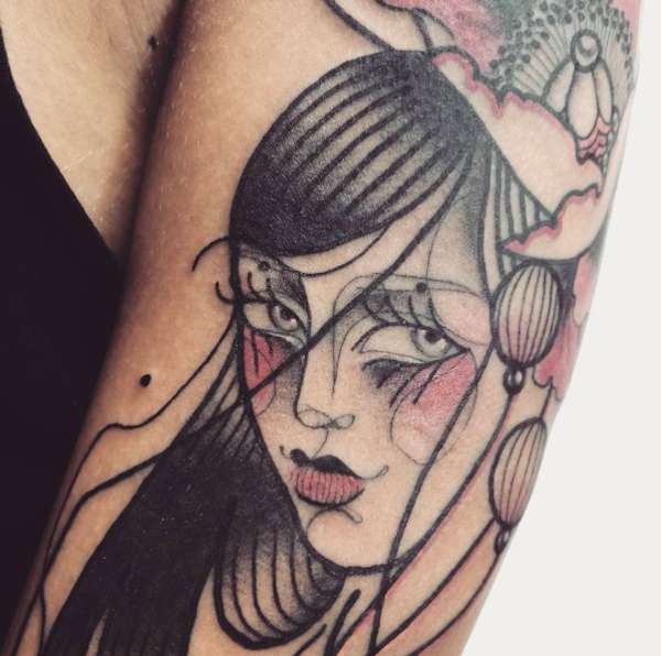 Tatuaggio con geisha