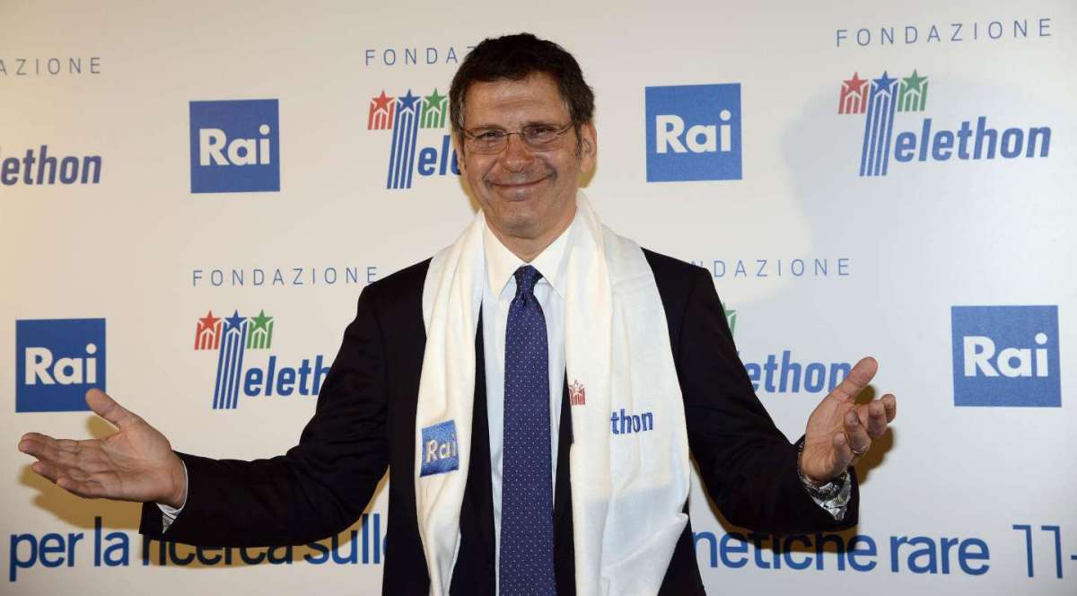 Fabrizio durante una conferenza stampa