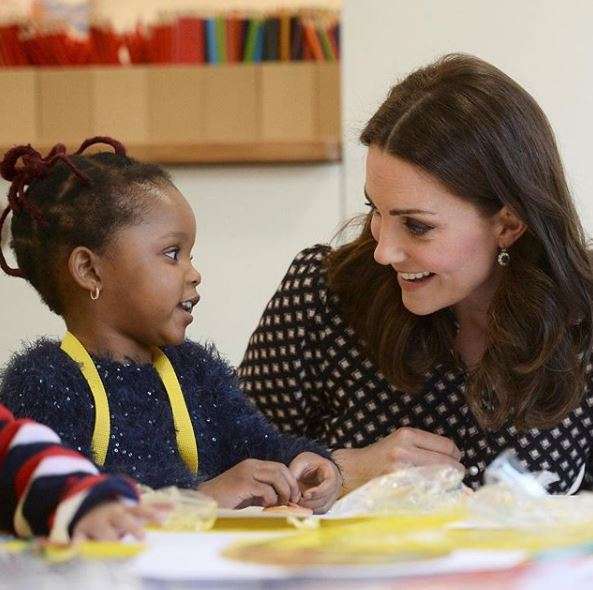 Kate con una bambina al Founding Museum