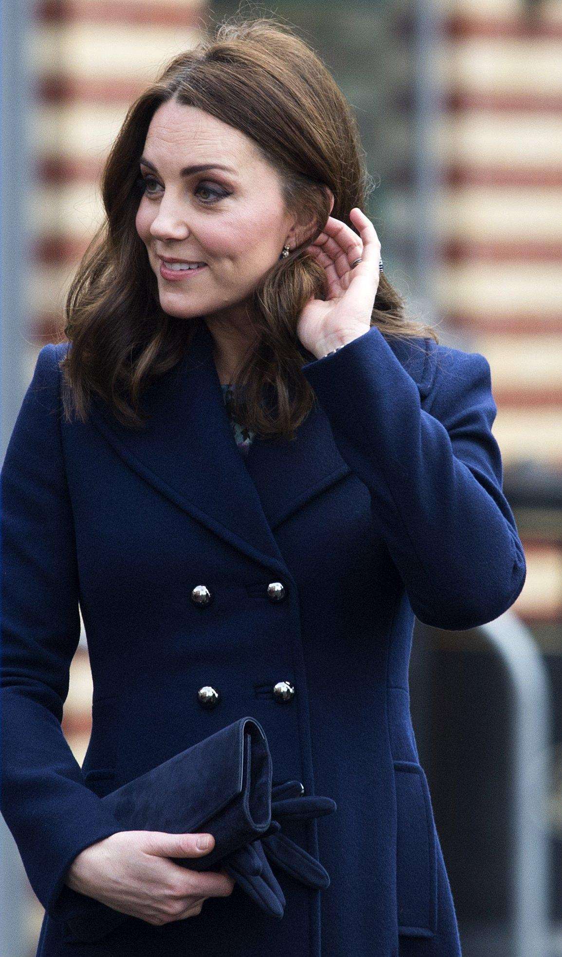 La Middleton con un cappottino blu