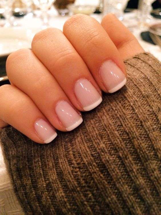 Unghie gel french bianco