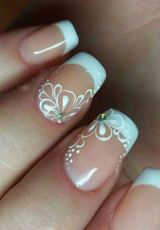 Unghie gel french decorate