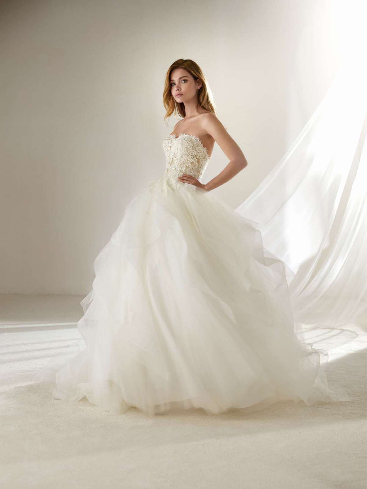 Abito da sposa da principessa in tulle