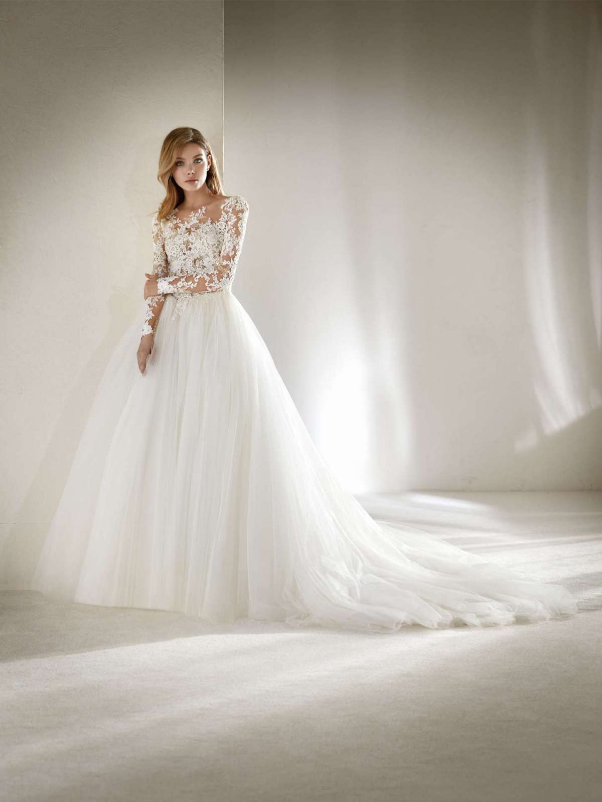 Abito da sposa da principessa Pronovias Petite