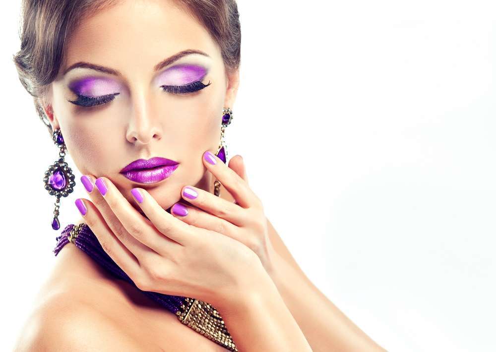 Beauty look Ultra Violet