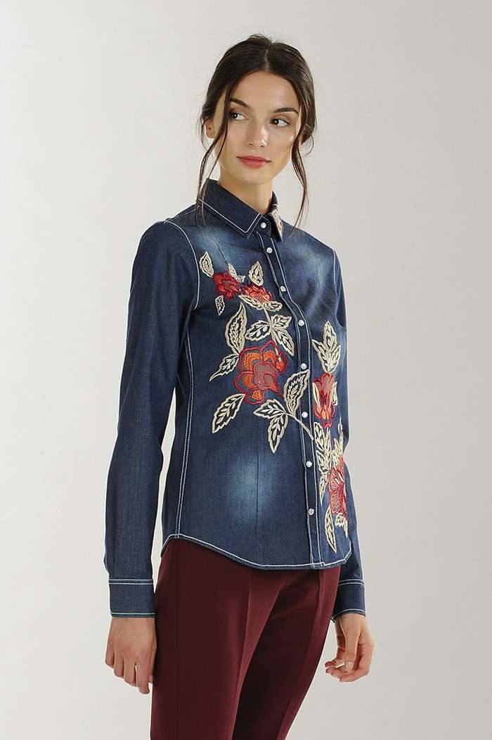 Camicia di jeans con ricami floreali Nara Camicie