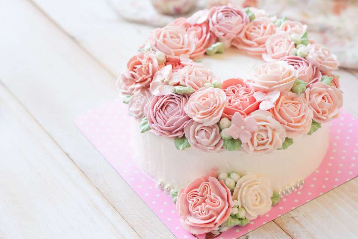 Torta alla panna per l'addio al nubilato