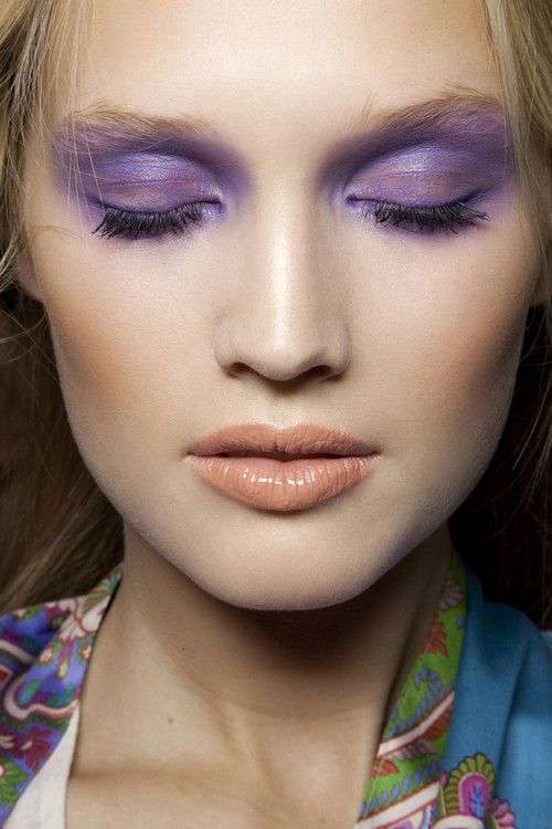 Trucco occhi Ultra Violet per le bionde