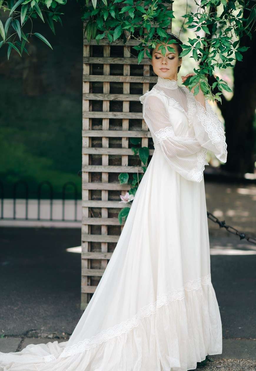 Abito da sposa vintage anni '80 Lucky Sixpence Bridal su Asos Marketplace