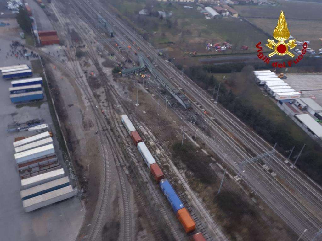 Elicotteri in volo sopra l'area dell'incidente