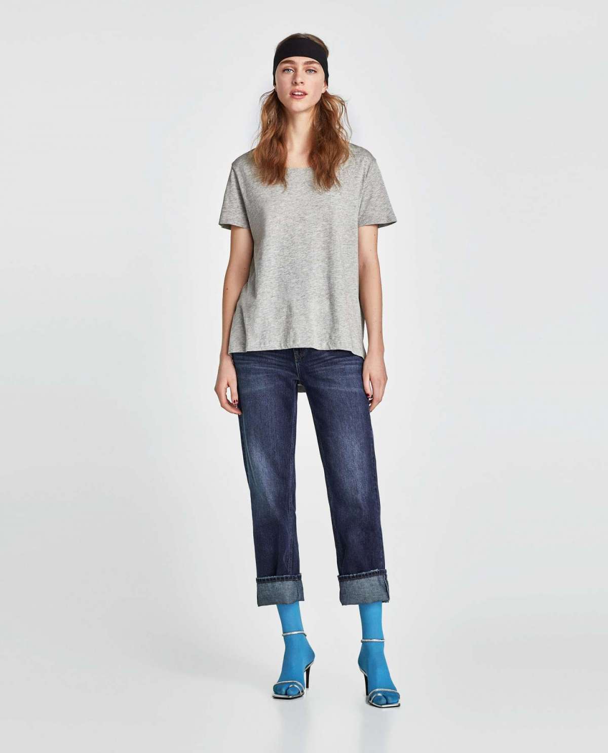 T-shirt con orlo asimmetrico