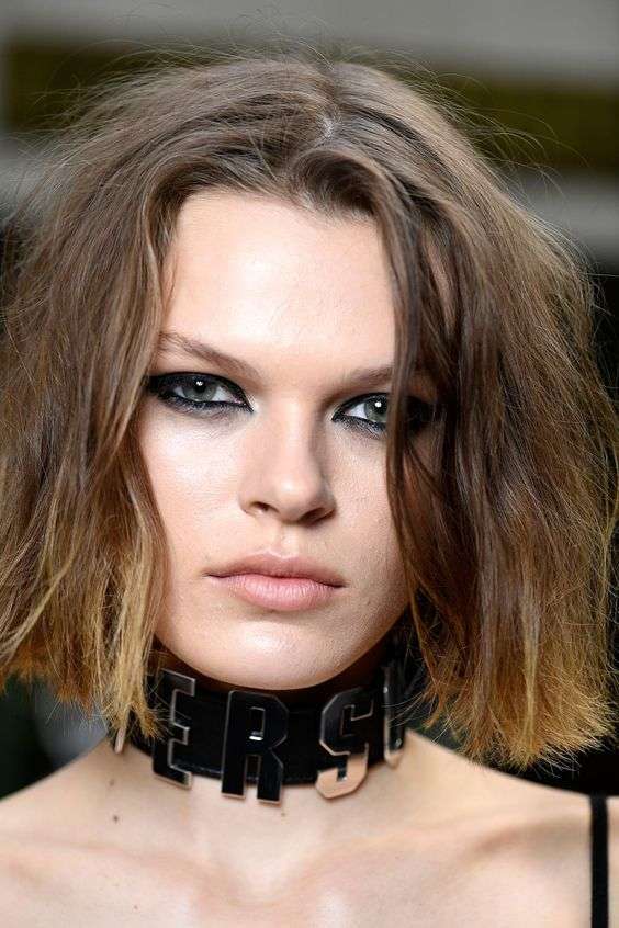 Trucco nero stile grunge