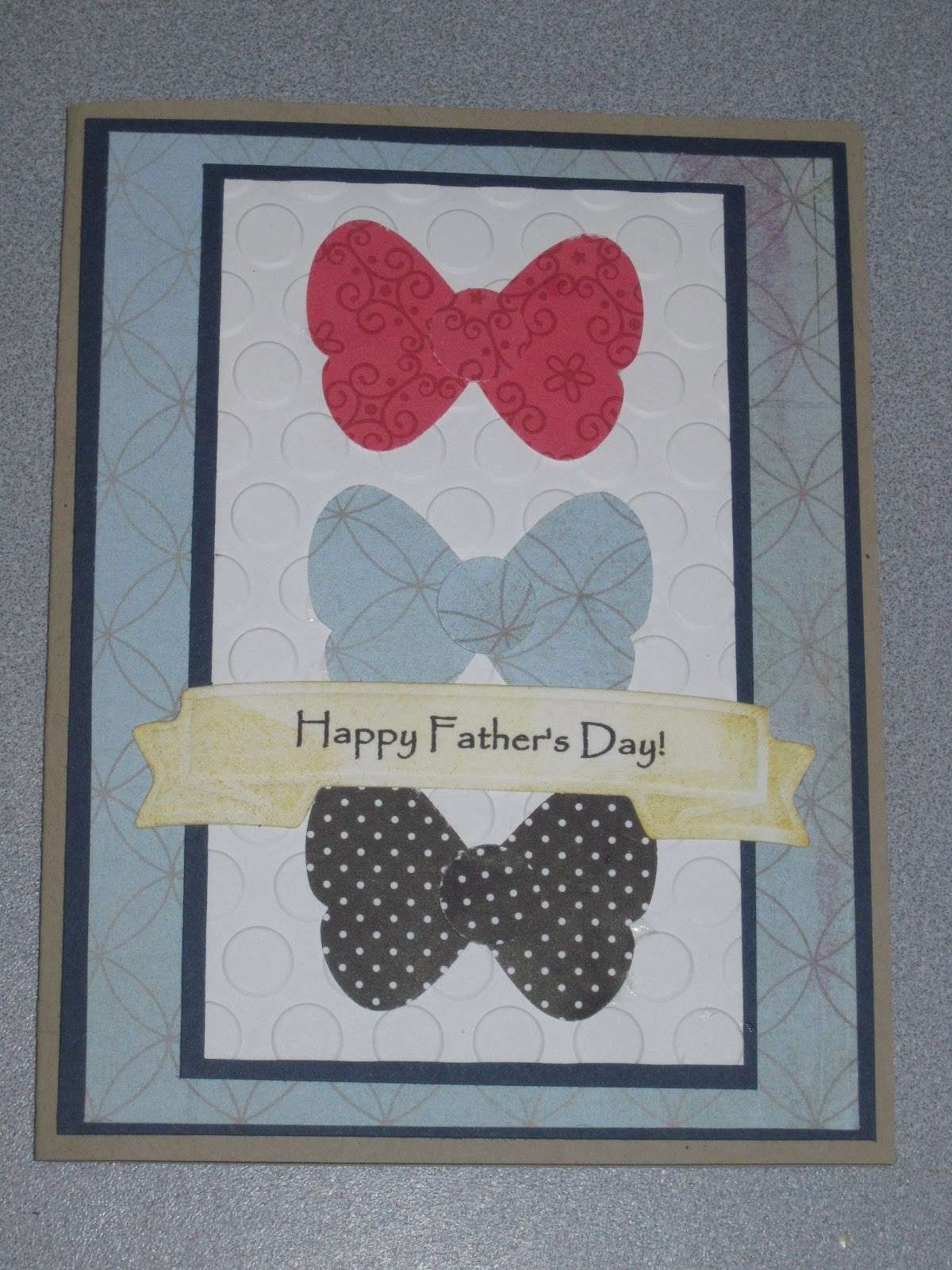 Biglietto fai da te con papillon per la Festa del Papà
