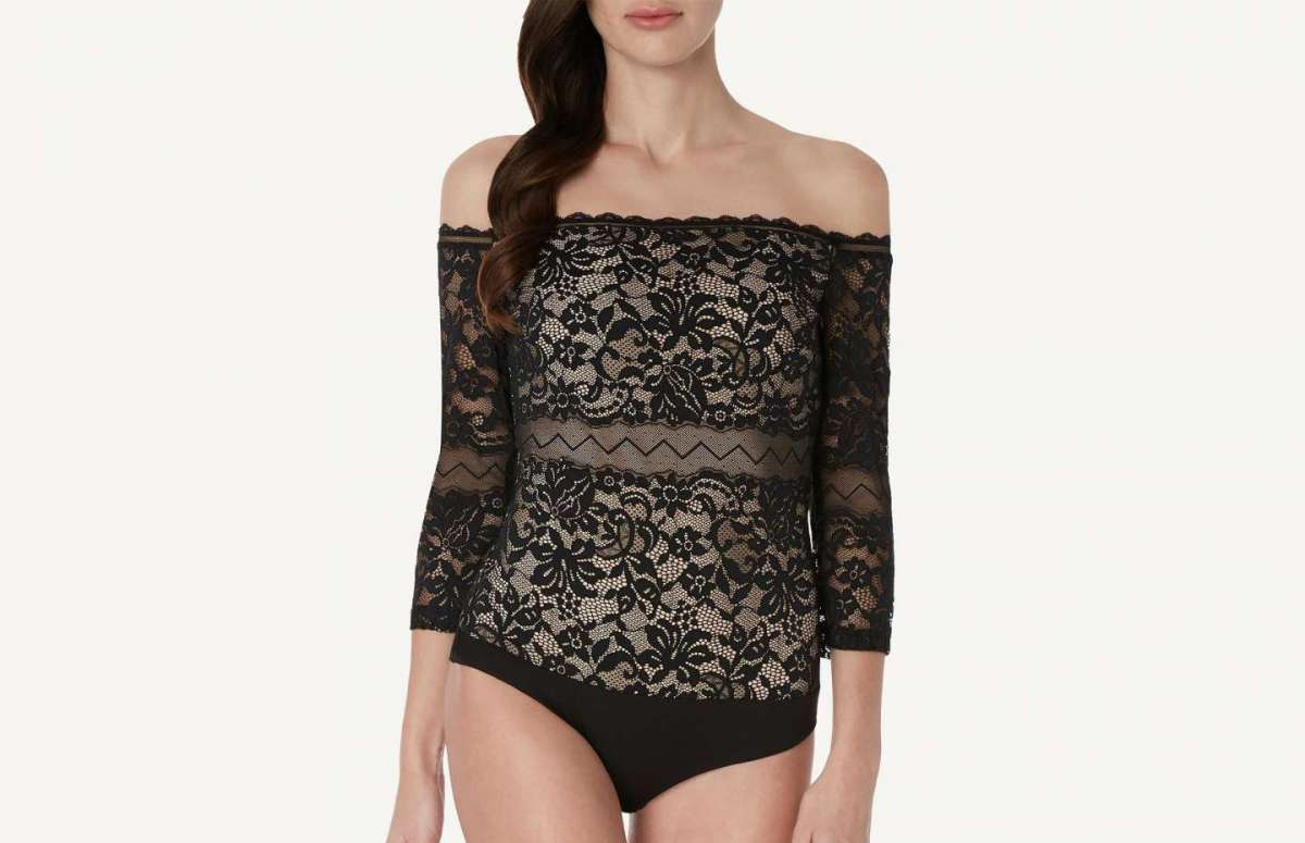 Body in pizzo Intimissimi con maniche a tre quarti a 39,90 euro