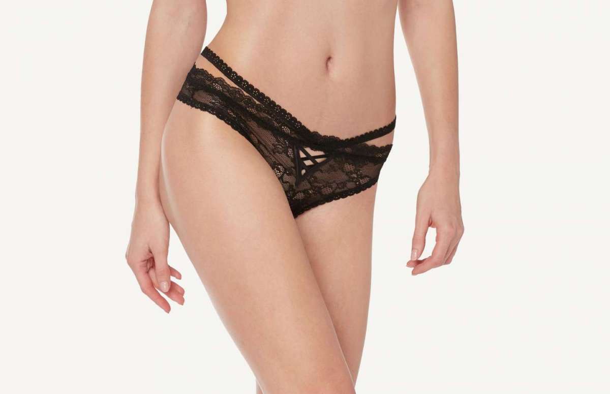 Brasiliano nero in pizzo intimissimi a 12,90 euro