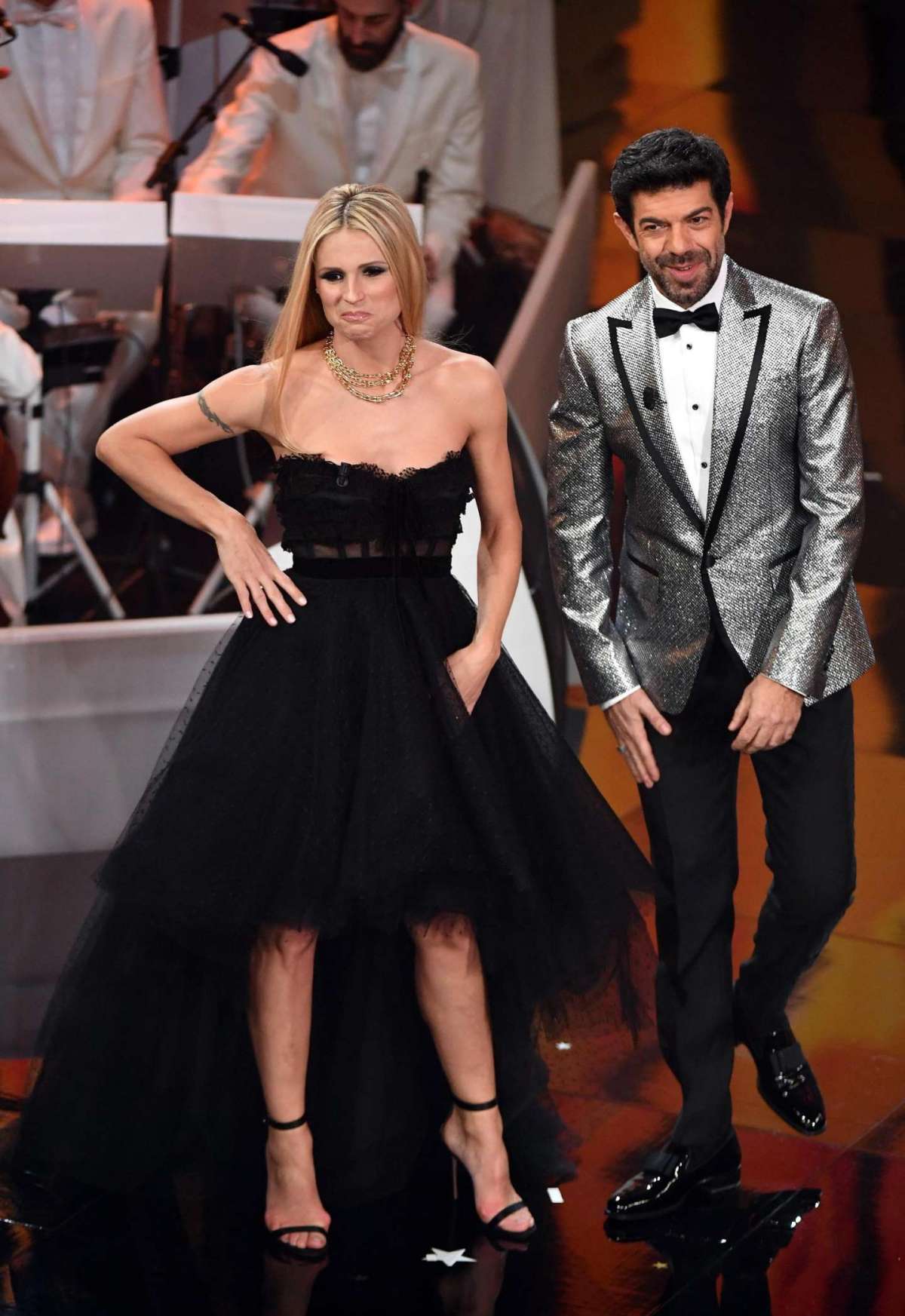 Michelle Hunziker in Philosophy di Lorenzo Serafini nella quarta serata